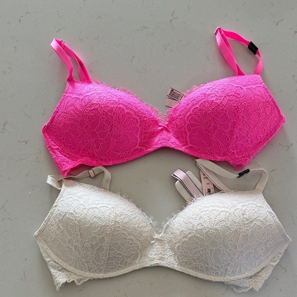 Victoria’s Secret 34D bras